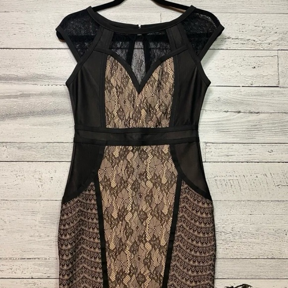 WOW Couture Dress • Size M - Picture 1 of 3